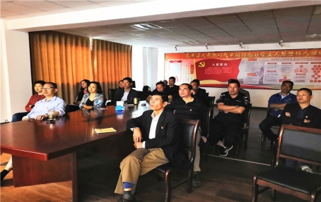 聆聽黨課，增強(qiáng)做好群眾工作的能力和責(zé)任心