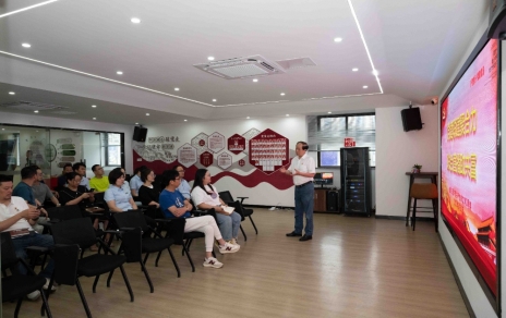黨建引領(lǐng)，為共富注入“聯(lián)動(dòng)力” ---承辦城南街道商交園七一主題活動(dòng)